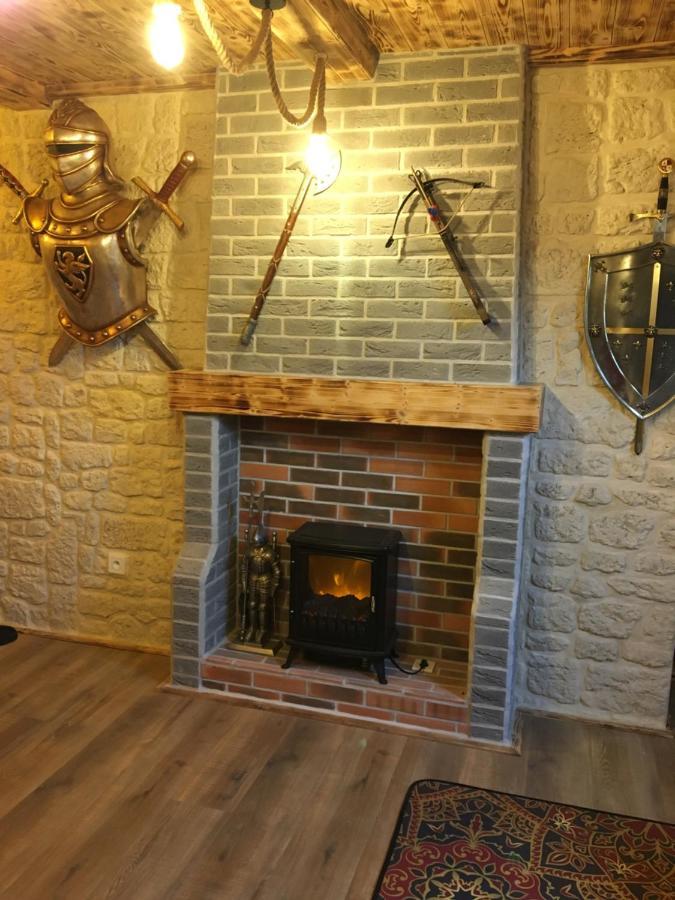 Chailloue Chambre D'Hote Medieval Du Vieux Bourg מראה חיצוני תמונה
